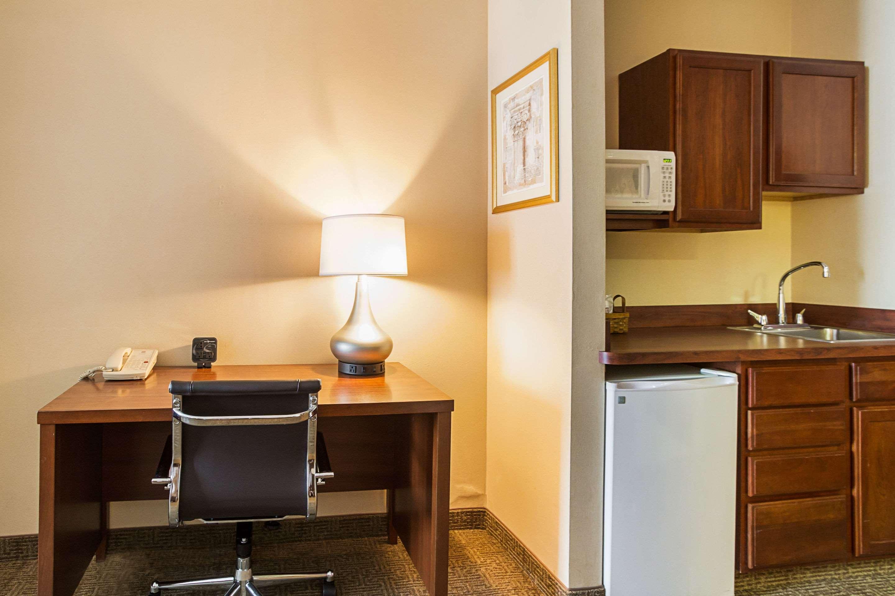 Comfort Suites Twinsburg Экстерьер фото