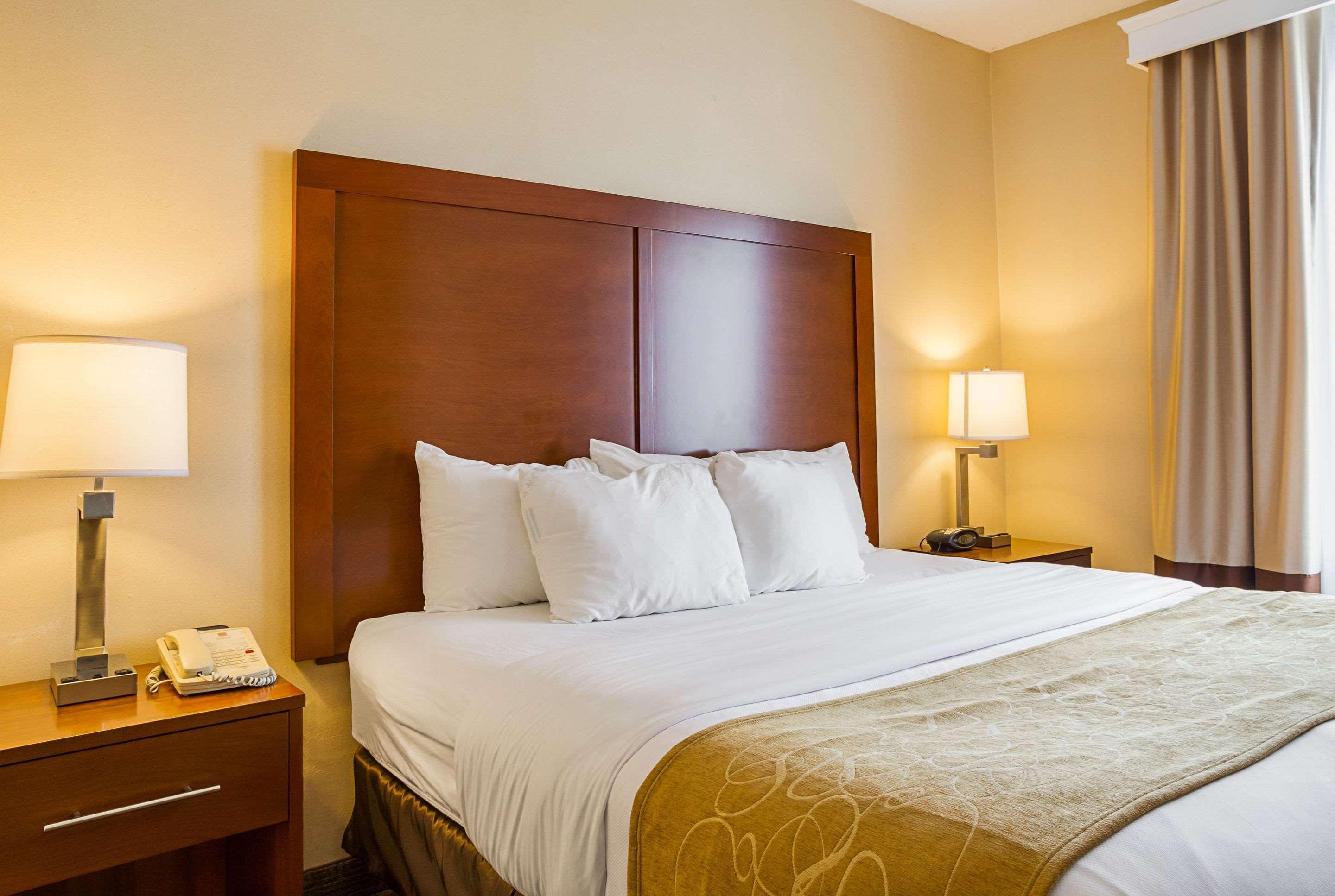 Comfort Suites Twinsburg Экстерьер фото