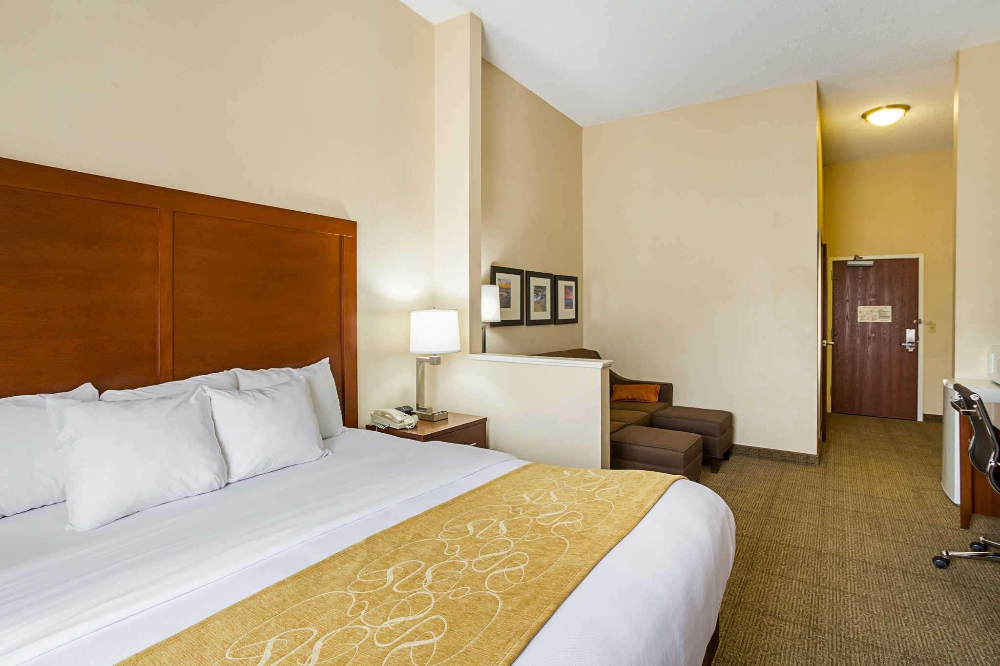 Comfort Suites Twinsburg Экстерьер фото
