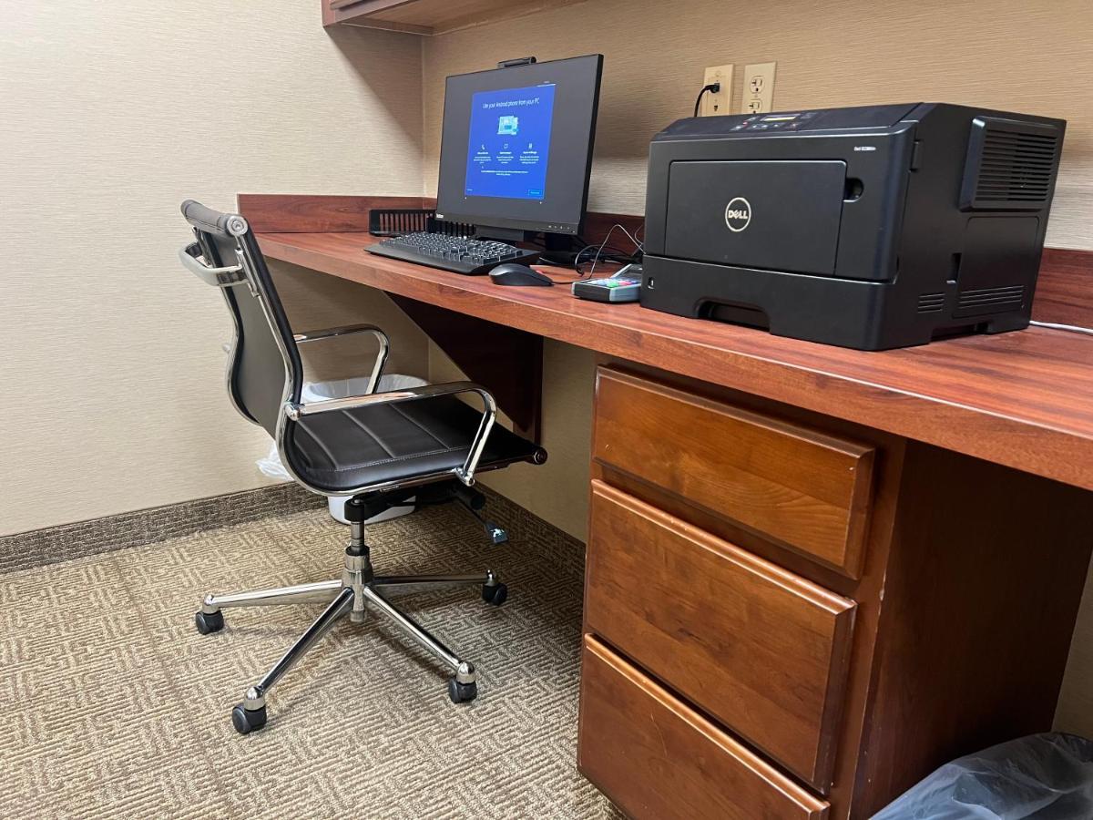 Comfort Suites Twinsburg Экстерьер фото