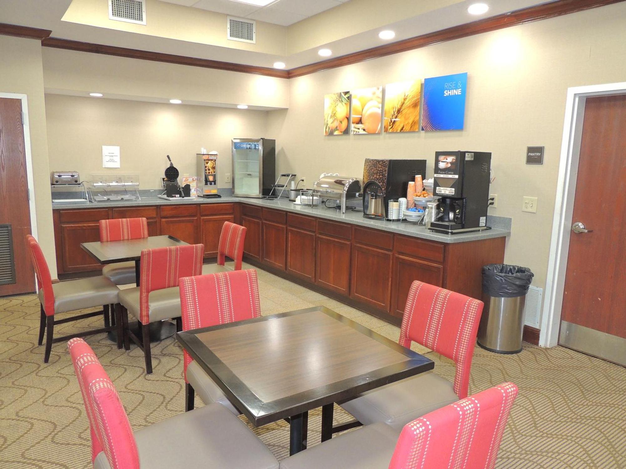 Comfort Suites Twinsburg Экстерьер фото