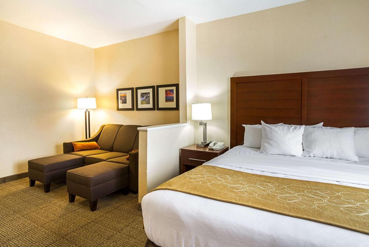 Comfort Suites Twinsburg Экстерьер фото